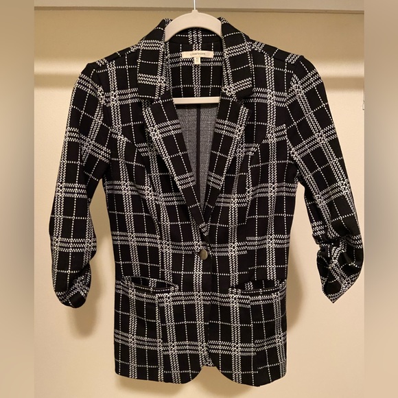 Plaid Blazer with 3/4-Ruched Sleeves - Picture 1 of 6